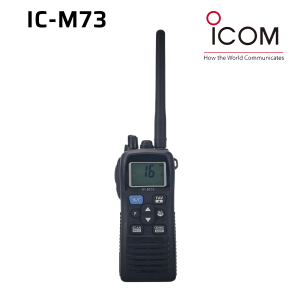 Icom IC-M73 là "biểu tượng sức mạnh" trong dòng bộ đàm hàng hải cầm tay với công suất phát mạnh mẽ lên đến 6W và âm thanh cực đại 700mW, thách thức mọi tiếng ồn từ động cơ hay sóng biển. Sản phẩm nổi bật với chuẩn chống nước tuyệt đối IPX8 (chịu độ sâu 1.5m trong 30 phút) và thiết kế công thái học mỏng nhẹ, chắc chắn. Đặc biệt, phiên bản Plus còn tích hợp công nghệ Ghi âm cuộc gọi gần nhất và Khử nhiễu chủ động (ANC), biến đây thành thiết bị liên lạc tin cậy nhất cho các tàu vận tải, du thuyền và hoạt động cứu hộ chuyên nghiệp.