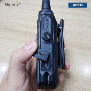 Bộ đàm cầm tay Hytera AP518 sở hữu thiết kế siêu mỏng nhẹ cùng viên pin 